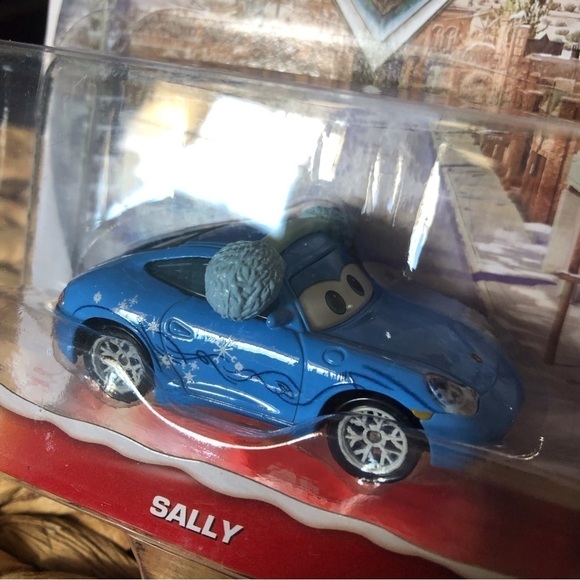 Disney Pixar: Cars: Holiday Metal cast Sally - Picture 4 of 4